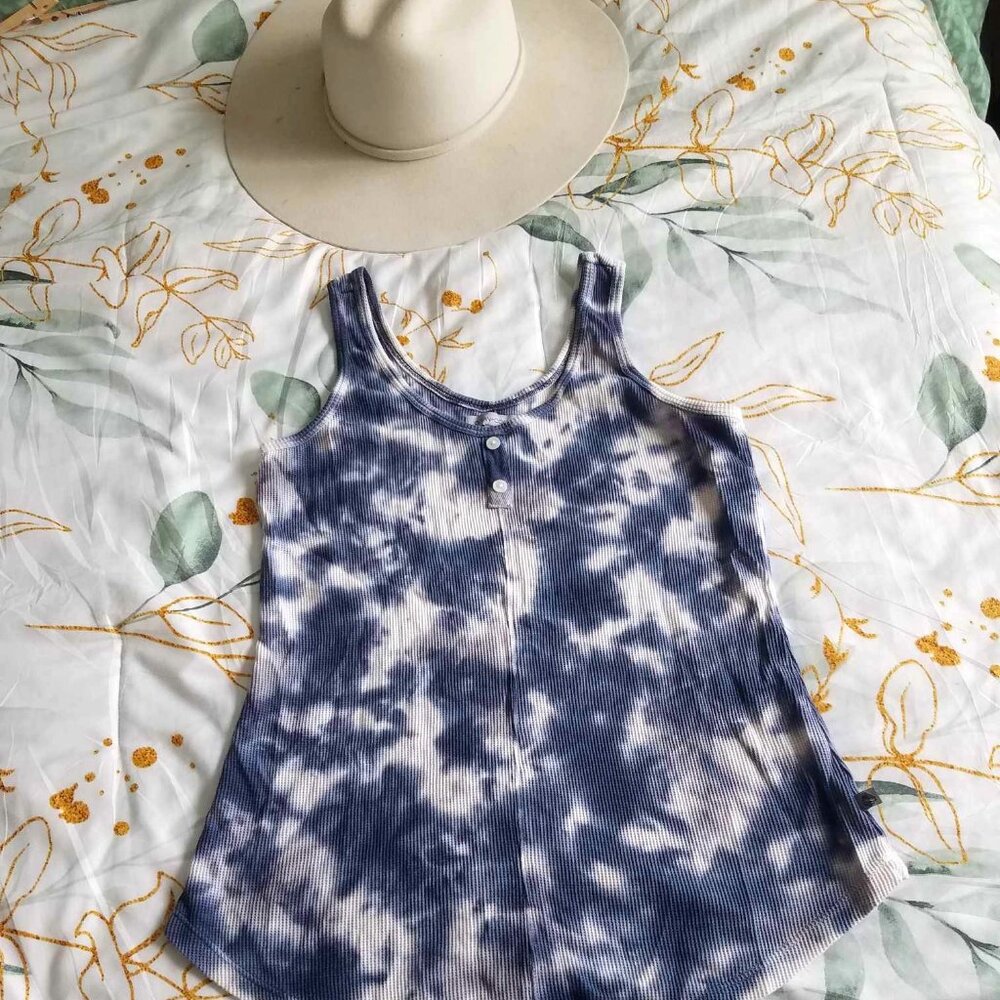 Cute Cotton Tank, Cloud Pattern OCEAN+COAST, Very Soft, Comfy, Cooling, Buttons!